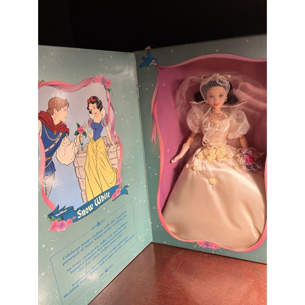 Disney Wedding Snow White Doll Mattel 18958 1997 Third in a Series Collector Box